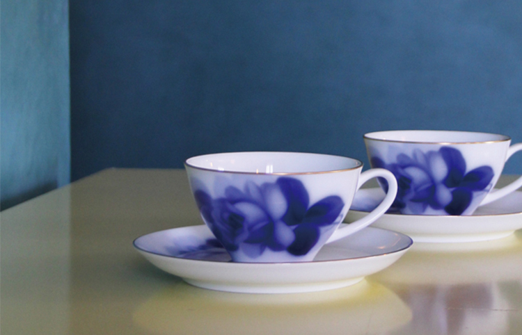 迷った際は大倉陶園自慢のティーカップ