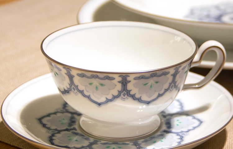 【手描き】呉須正倉院　カップ＆ソーサー